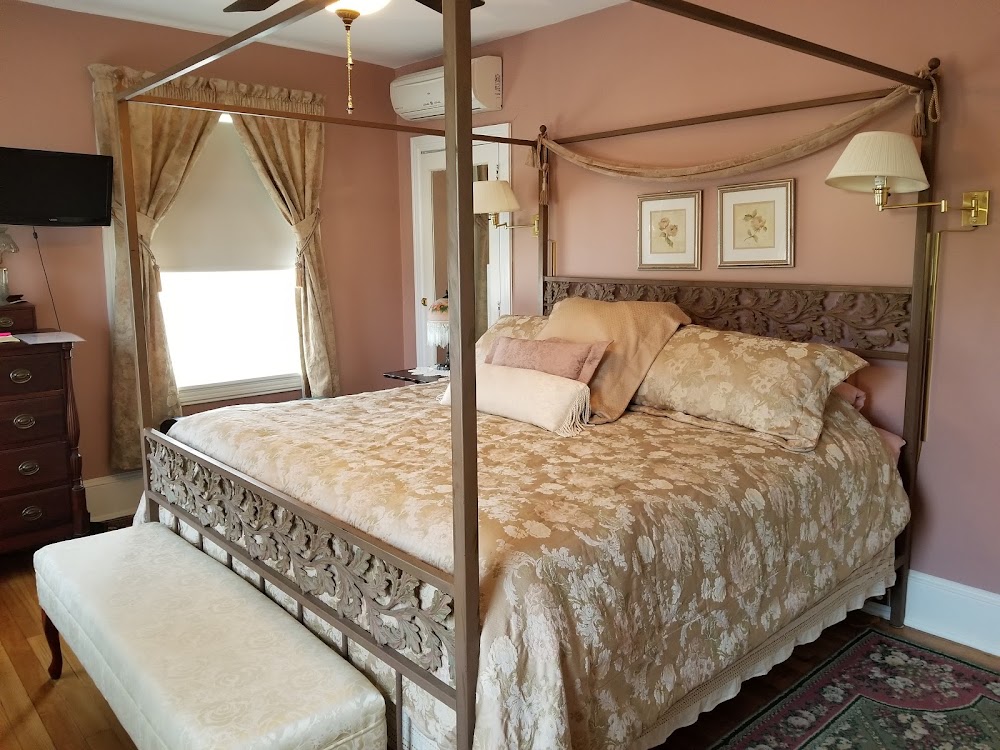 Bancroft Manor Bed & Breakfast